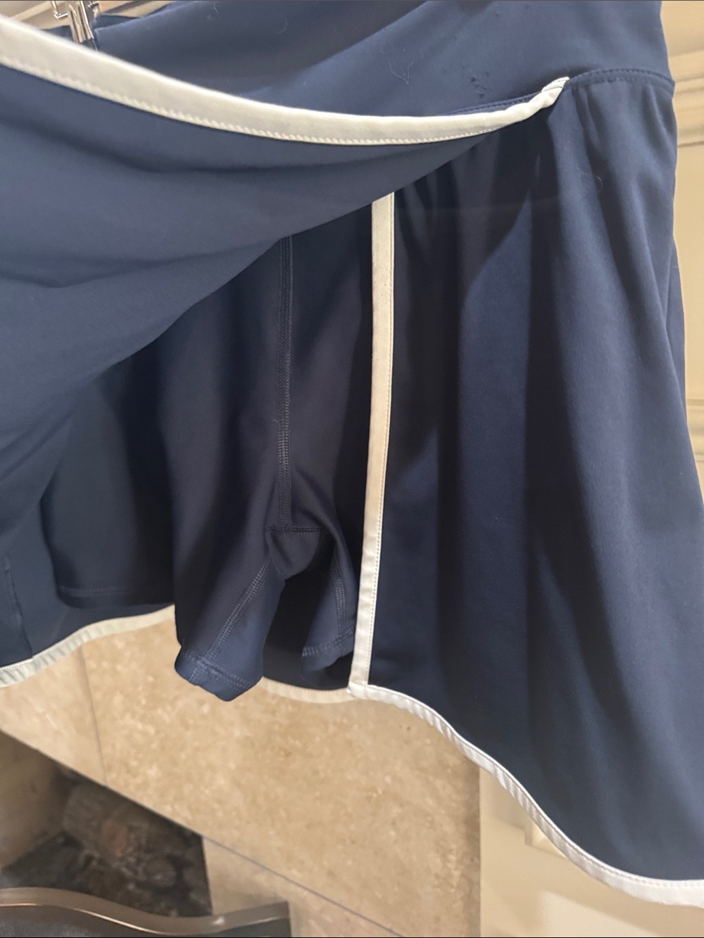 Women’s Old Navy Navy Active Skirt with Cream Trim. Built in shorts. Sz M - Picture 3 of 5